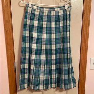 Vintage Country Sophisticates Petite by Pendleton Plaid Green and White Skirt